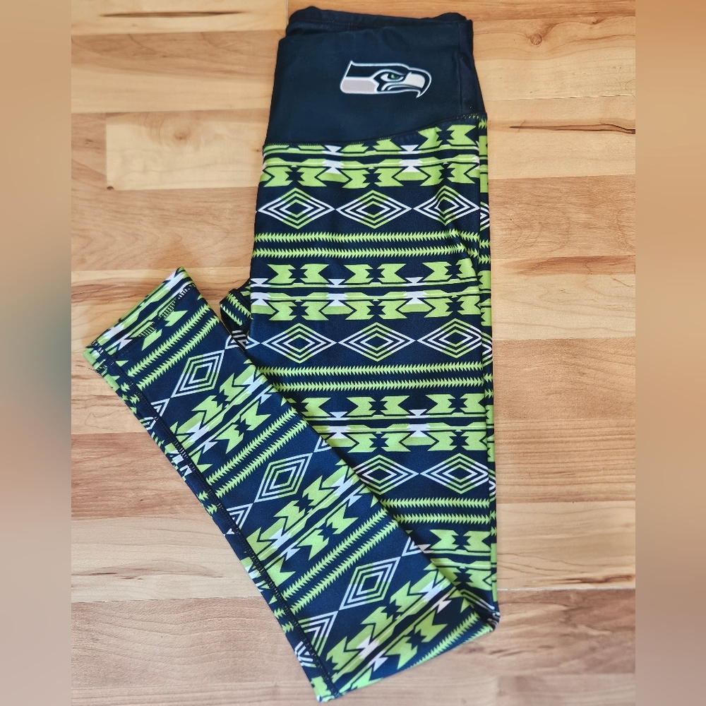 Seattle Seahawks NFL Womens Team Apparel Leggings Size Small